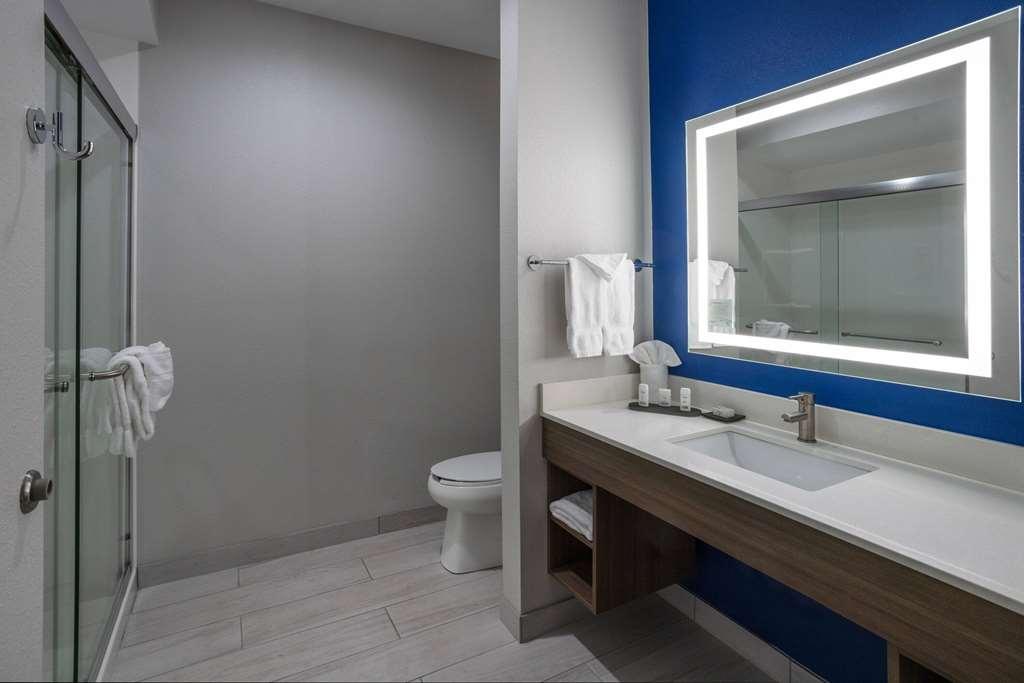 La Quinta Inn & Suites By Wyndham Valdosta Kamer foto
